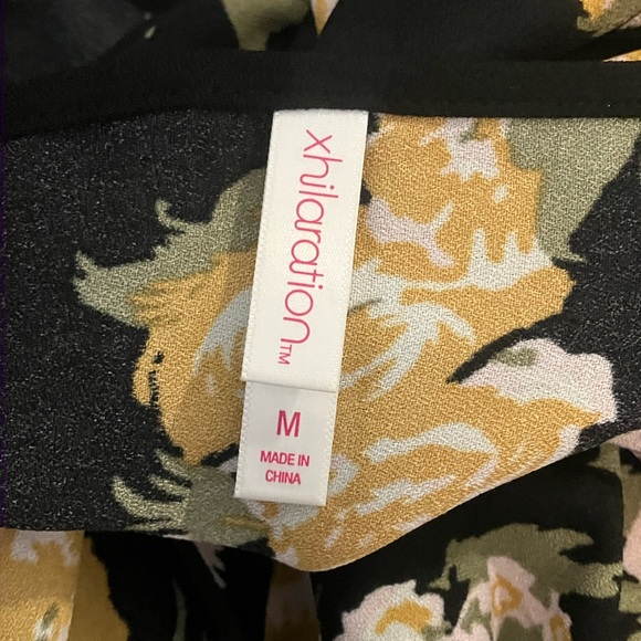 Black jumpsuit with yellow flowers - Picture 11 of 12